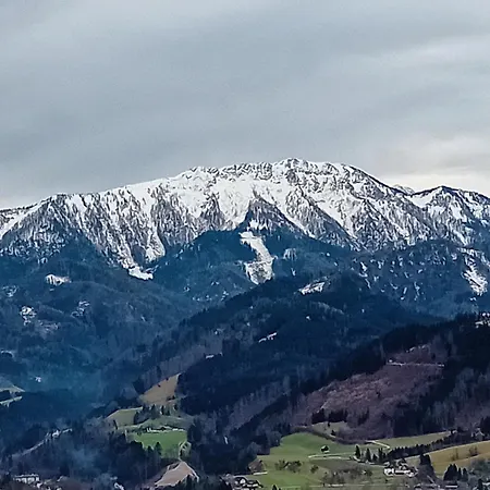 Heite Zwischen Nationalpark Gesaeuse Und Kalkalpen * Grossing (Liezen)